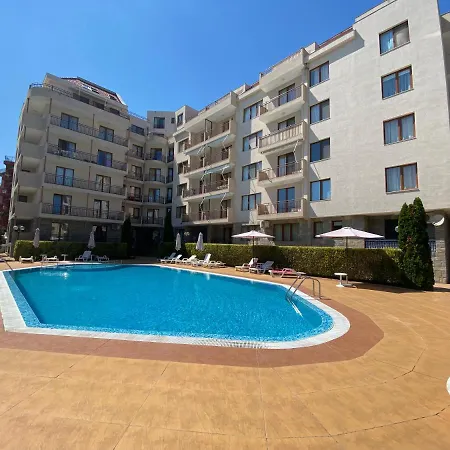 Summer Breеze 204 Private Sunny Apartment *